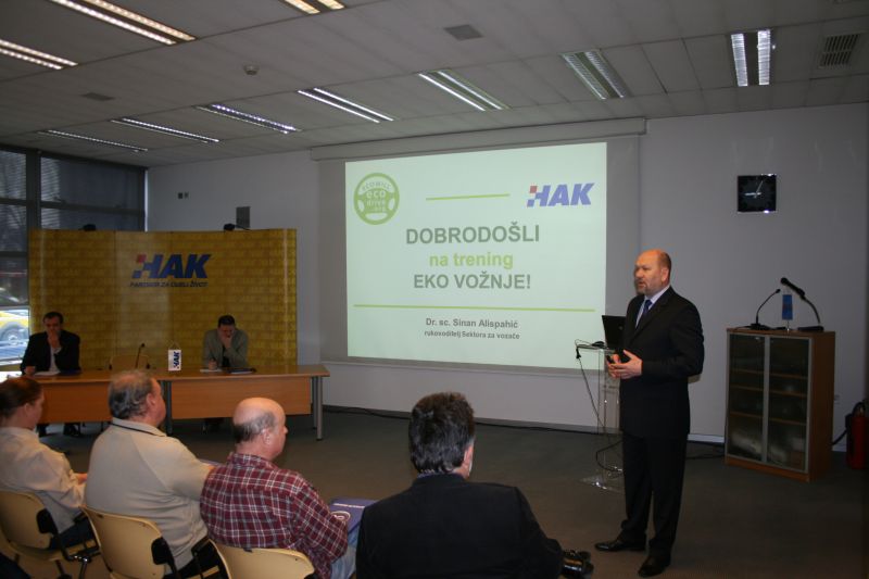 Dr.sc. Sinan Alispahić predstavlja projekt eko vožnje