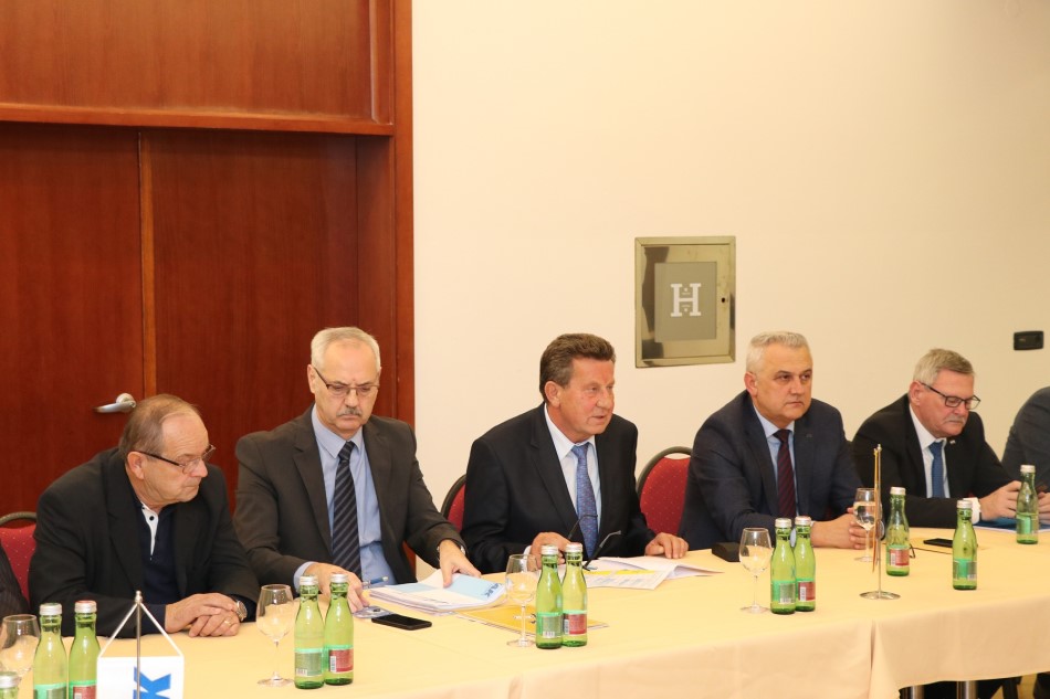 Sastanak predsjednika i tajnika temeljnih autoklubova u Vukovaru