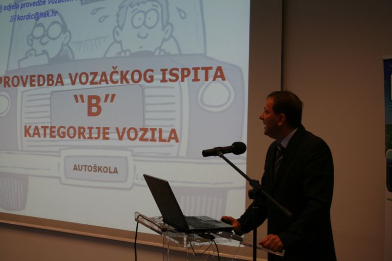 Prezentacija voditelja odjela provedbe vozačkih ispita u HAK-u mr. sc. Mladenka Kordića