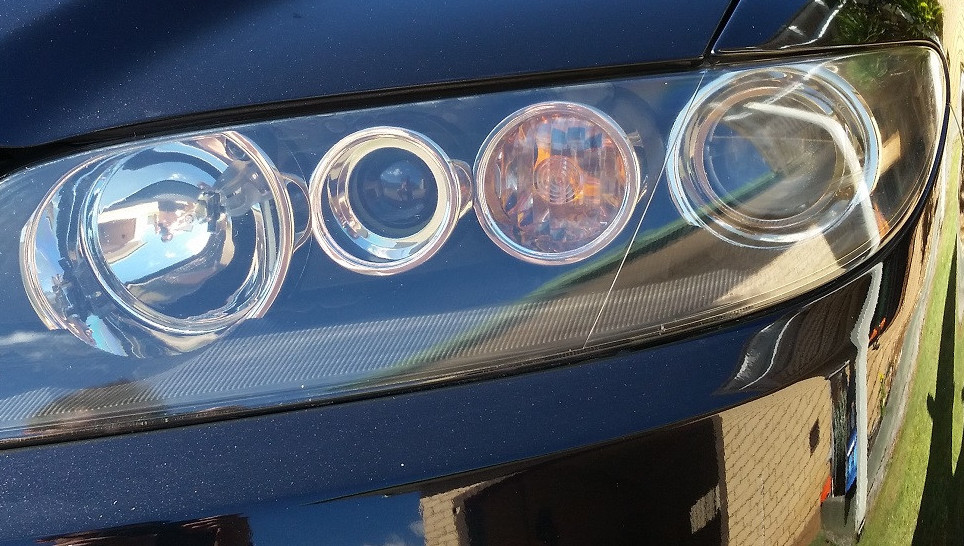 Promet: Vozači, uskoro prestaje obveza uključenih dnevnih ili kratkih svjetala!